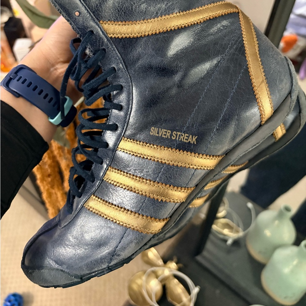RARE VINTAGE LEATHER adidas Originals Blue and Gold boxer Boots